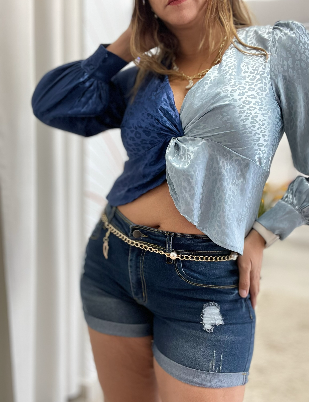 Satin block blouse - Ari Belle Estilos