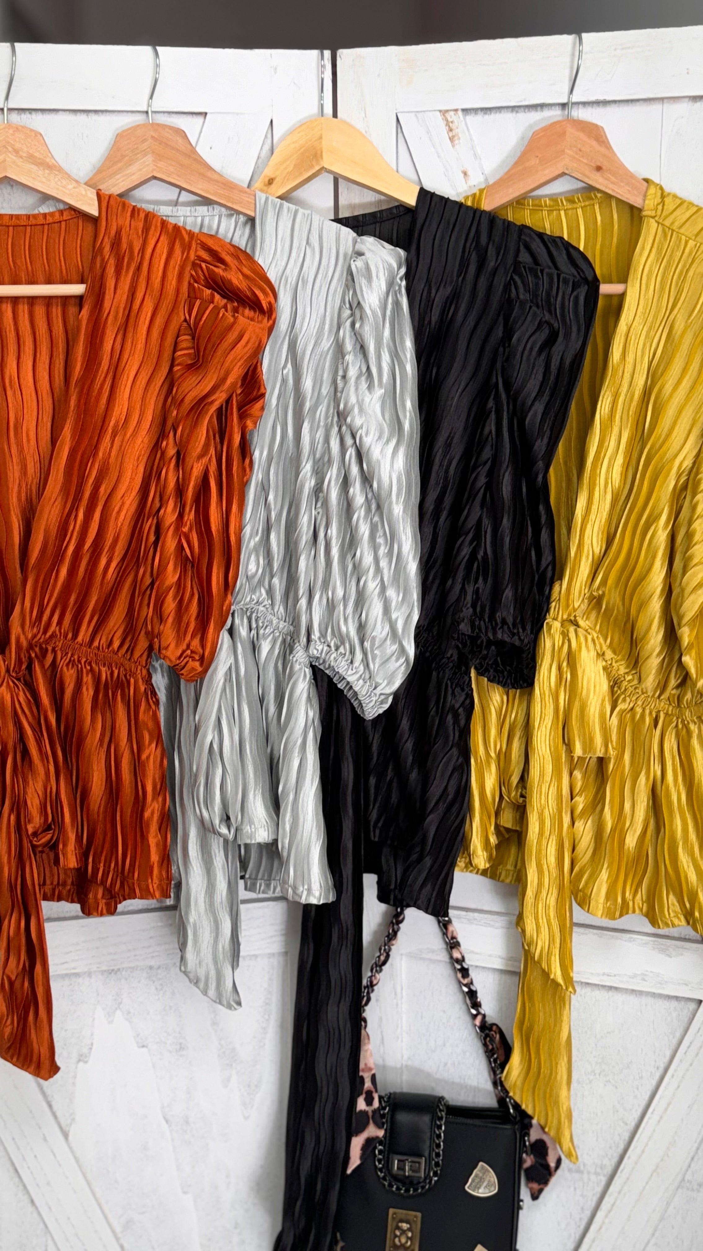 Mid Sleeve Satin - Ari Belle Estilos