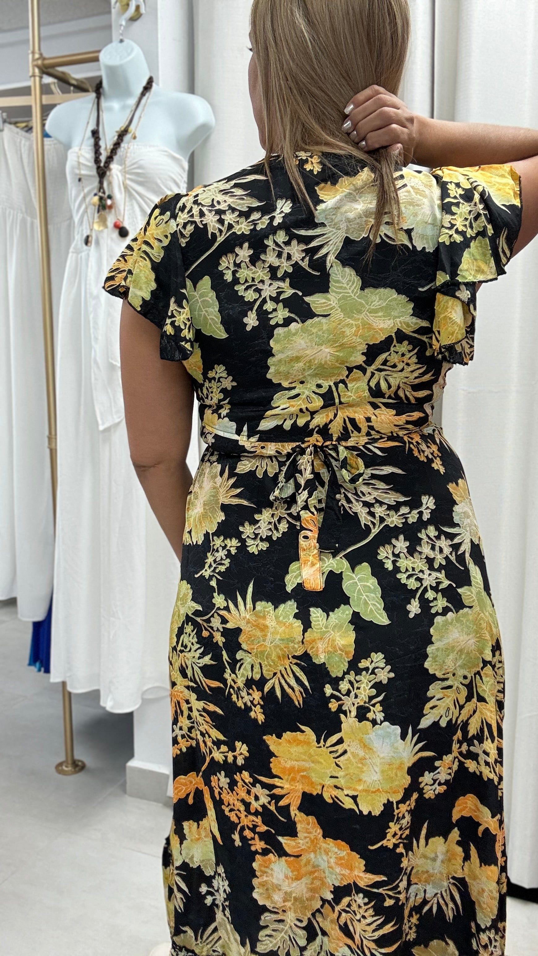 Garden wrap-around dress - Ari Belle Estilos