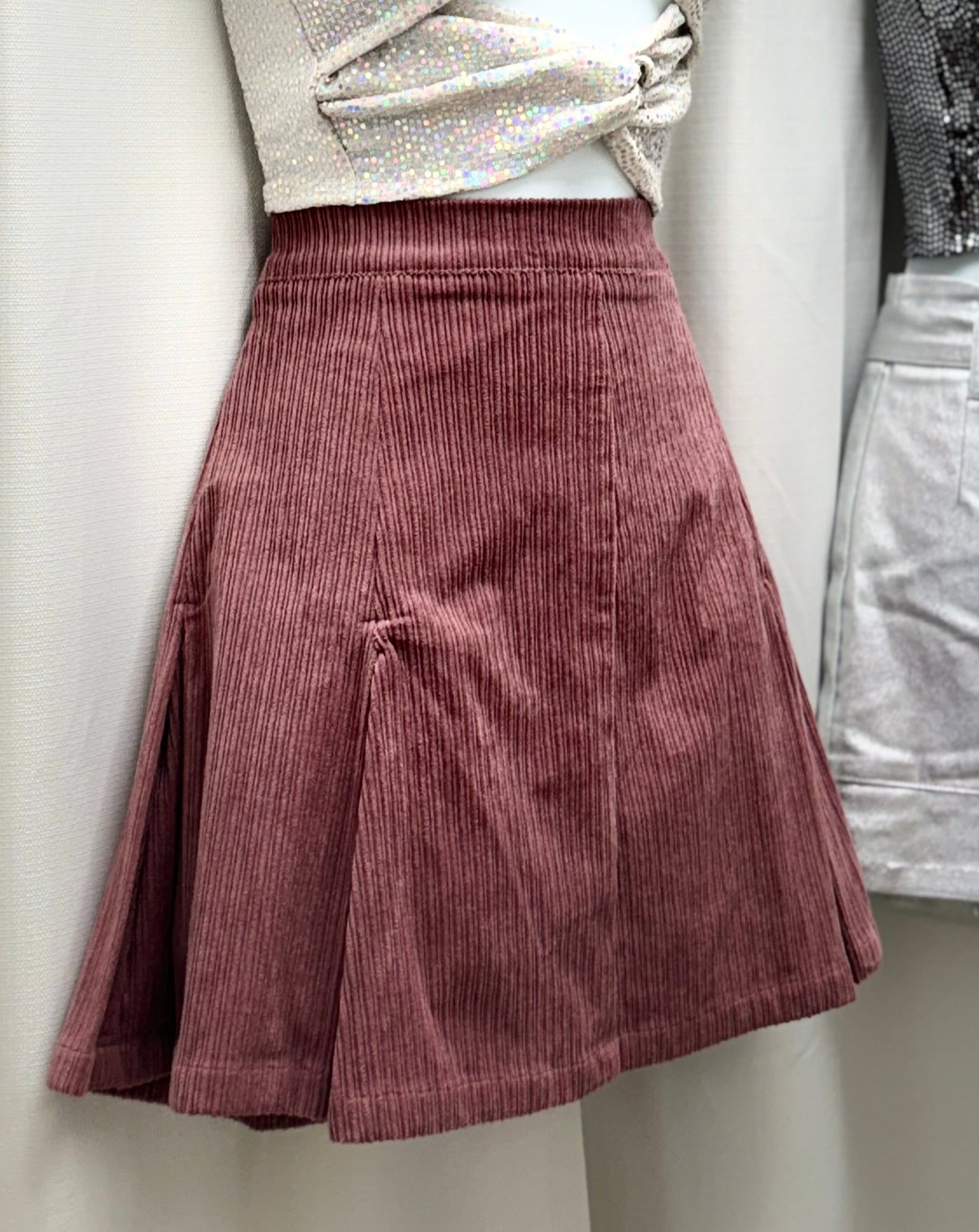 Corduroy skirt - Ari Belle Estilos