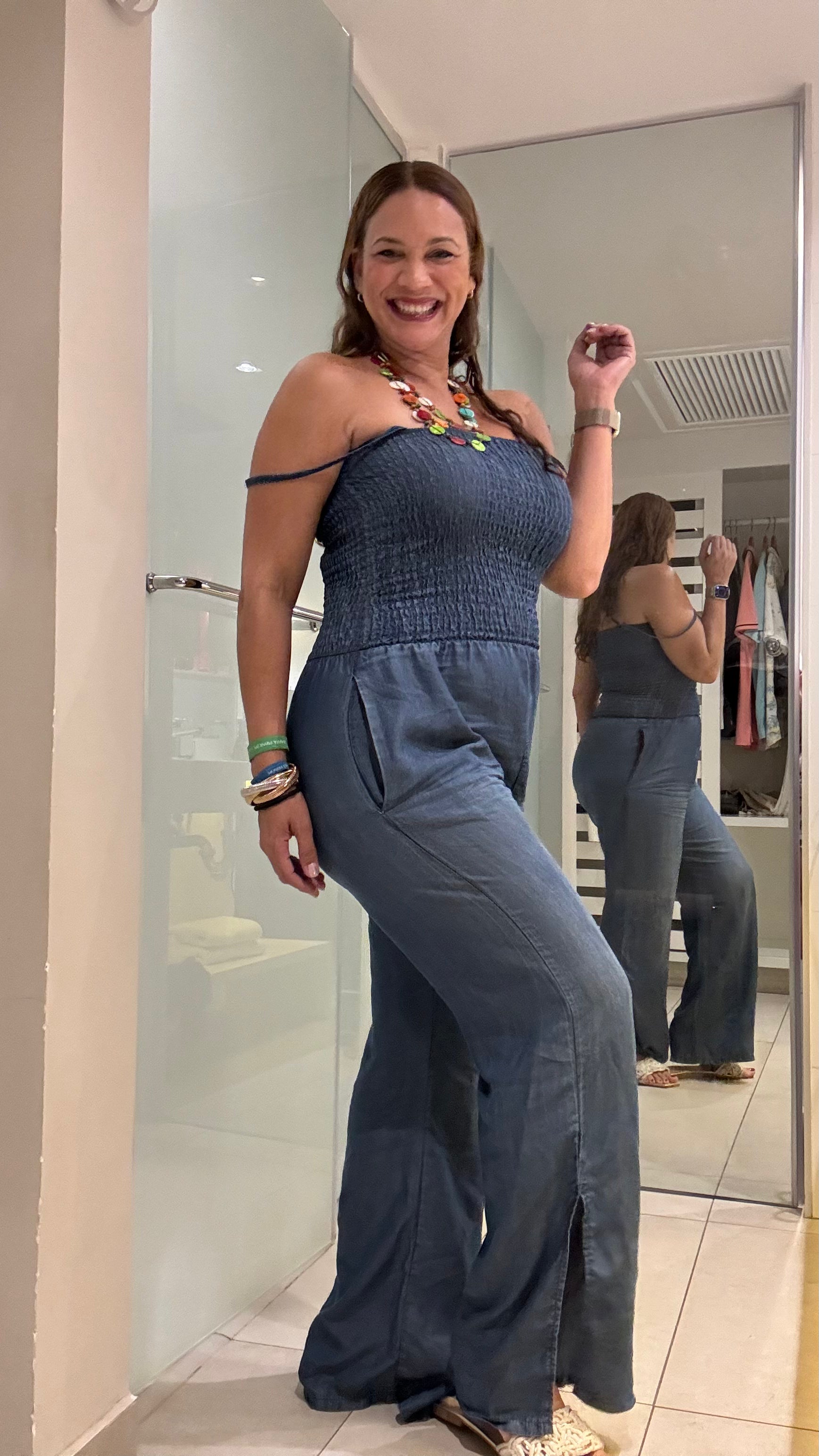 Soft Denim jumpsuit - Ari Belle Estilos