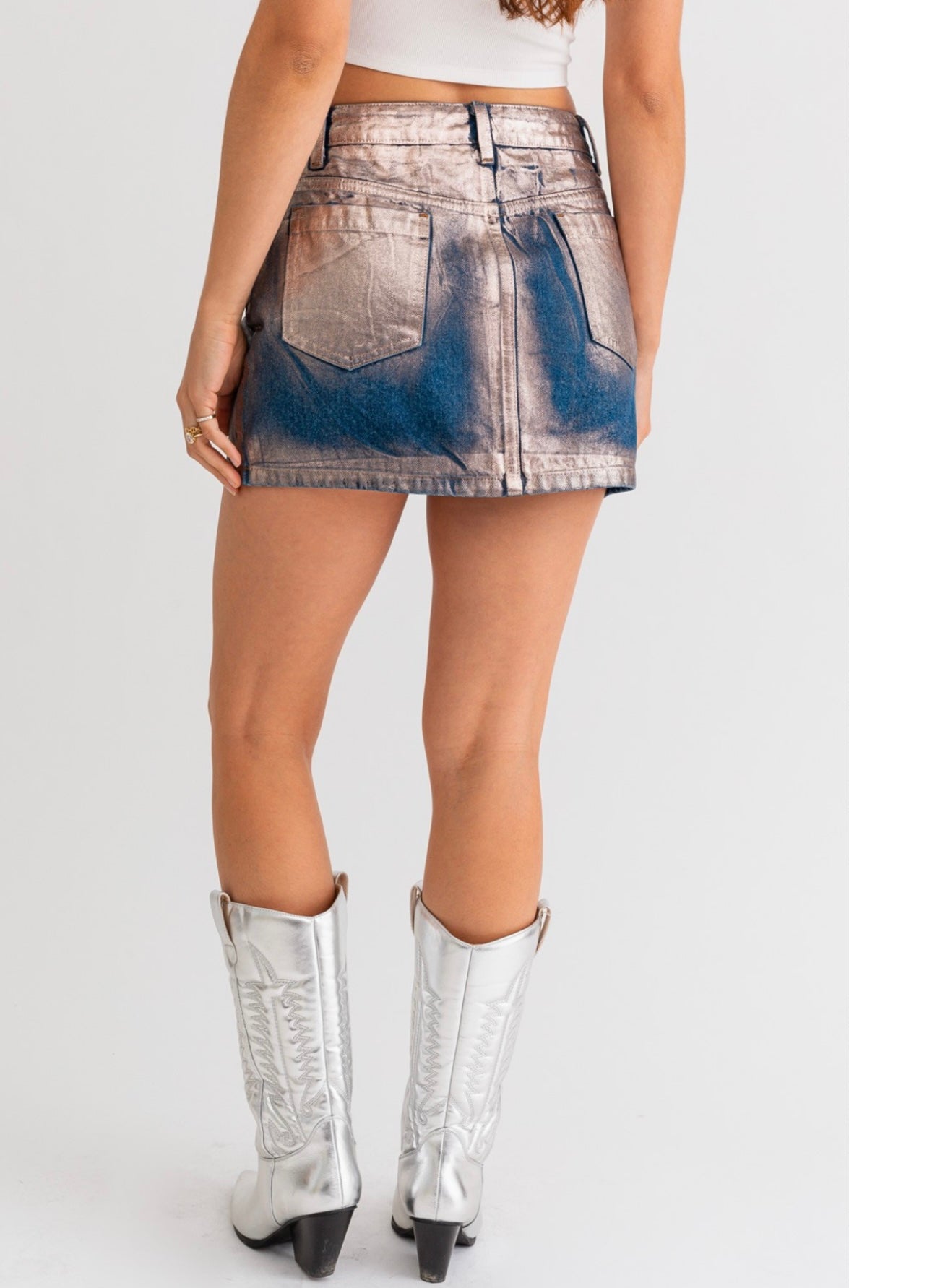 Metallic denim skirt - Ari Belle Estilos