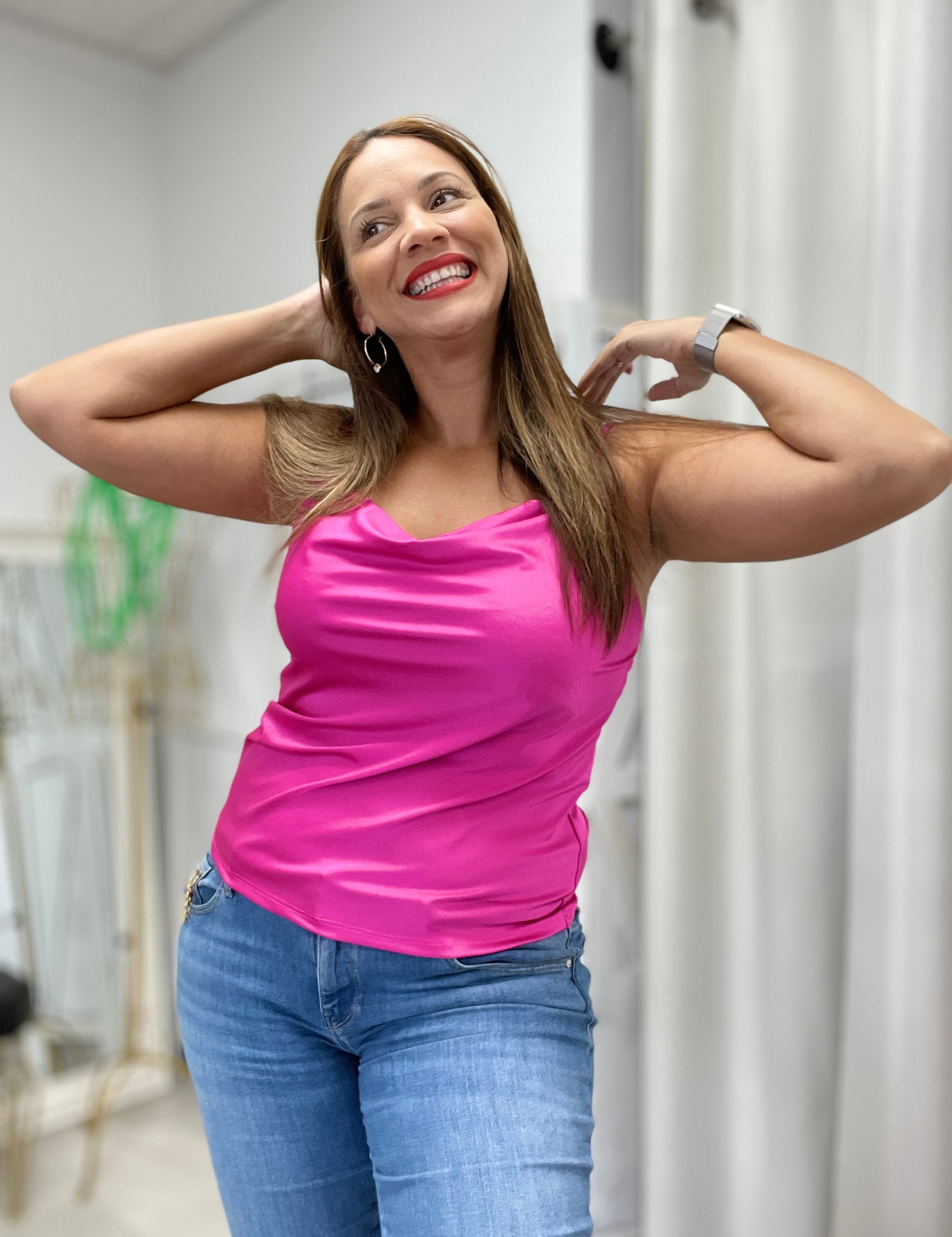 Fuchsia Silky Tank Top - Ari Belle Estilos