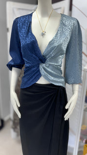 Satin block blouse - Ari Belle Estilos