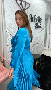 Turquoise Satin Dress - Ari Belle Estilos