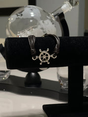Sailboat bracelet - Ari Belle Estilos