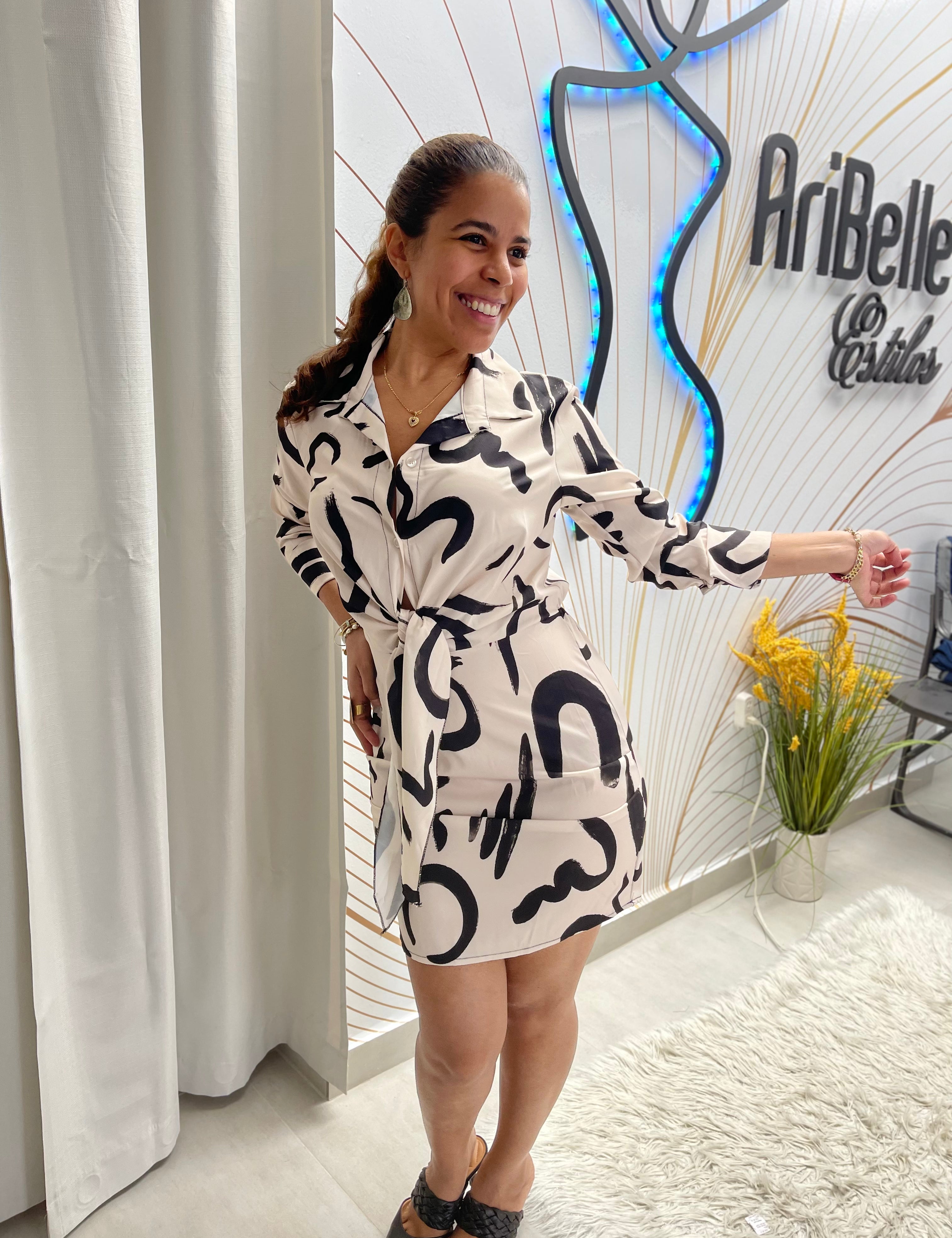 Graffiti Dress - Ari Belle Estilos