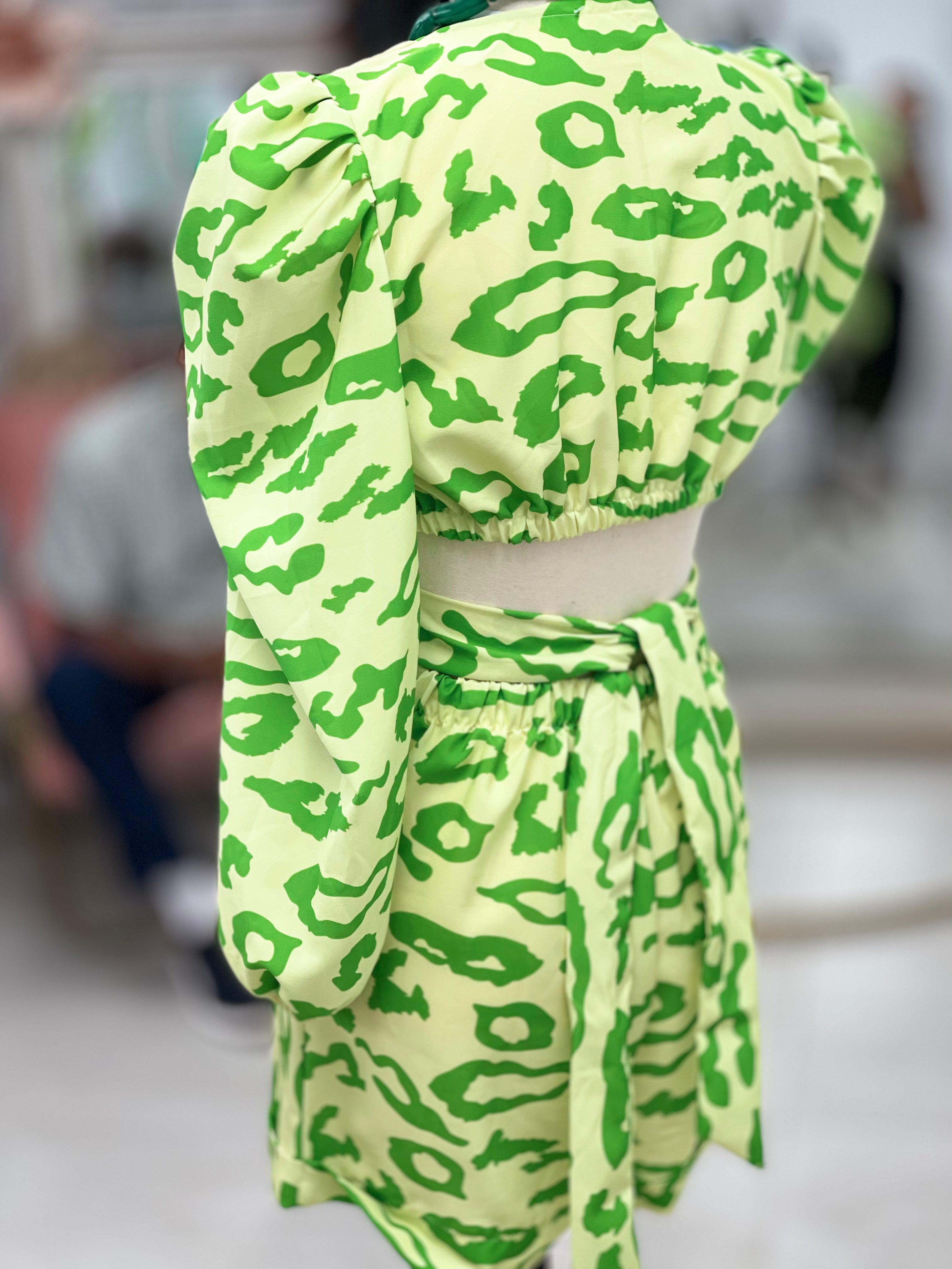 Natalia Petite Romper Green - Ari Belle Estilos