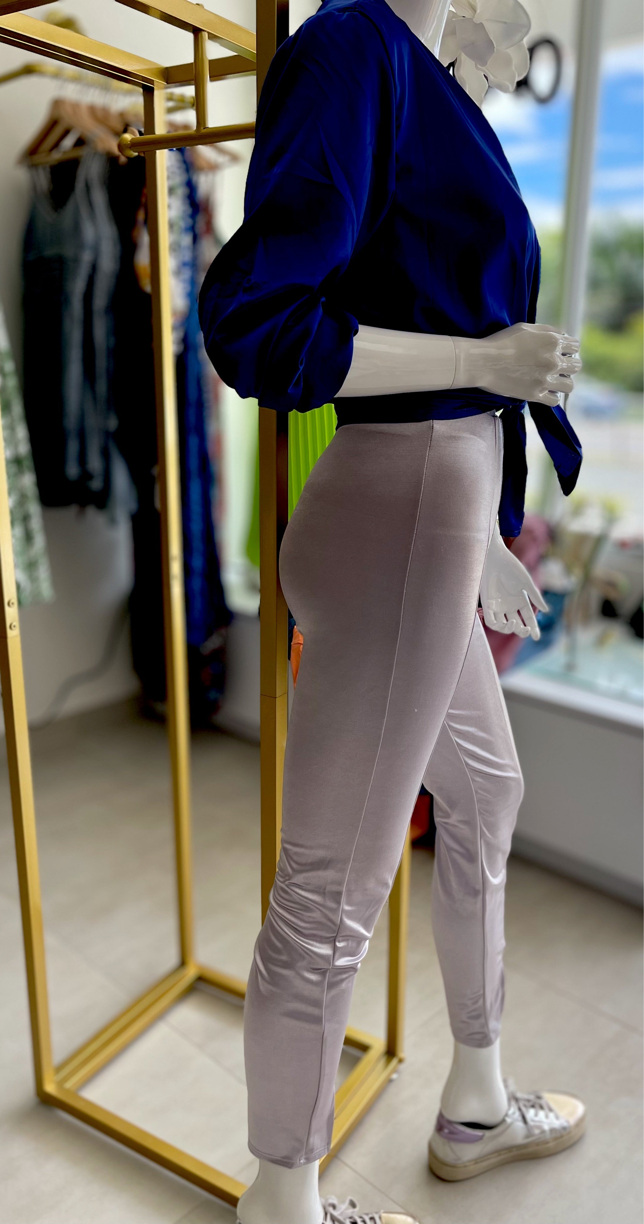 Metallic leggings - Ari Belle Estilos
